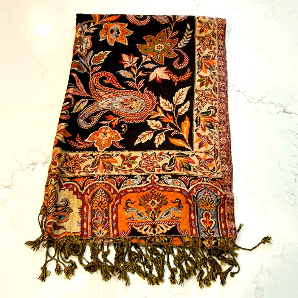 Red and black scarf
